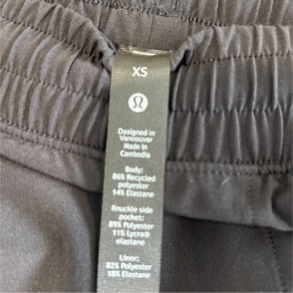 Lululemon Athletica Men's Black Athletic Shorts - Picture 10 of 11